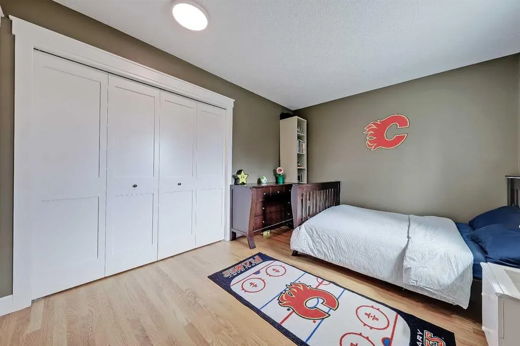 232 Scimitar Bay NW