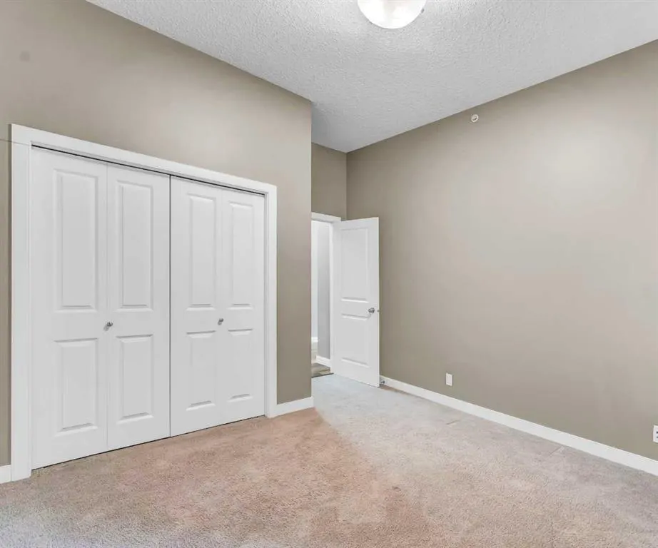 85 Terrace Drive NE, #404