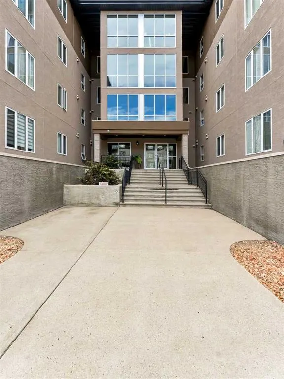85 Terrace Drive NE, #404