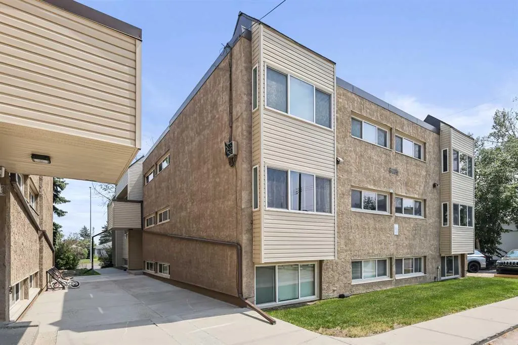 8239 Elbow Drive SW, #226
