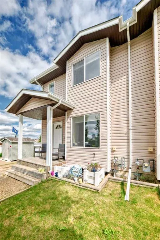 25 Lakeview Close