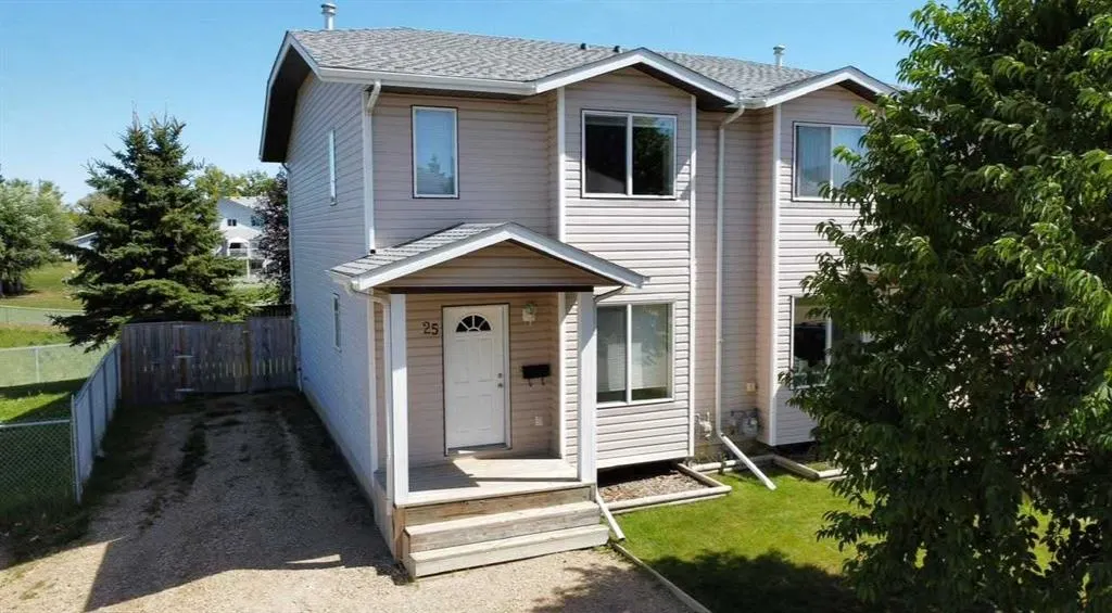 25 Lakeview Close