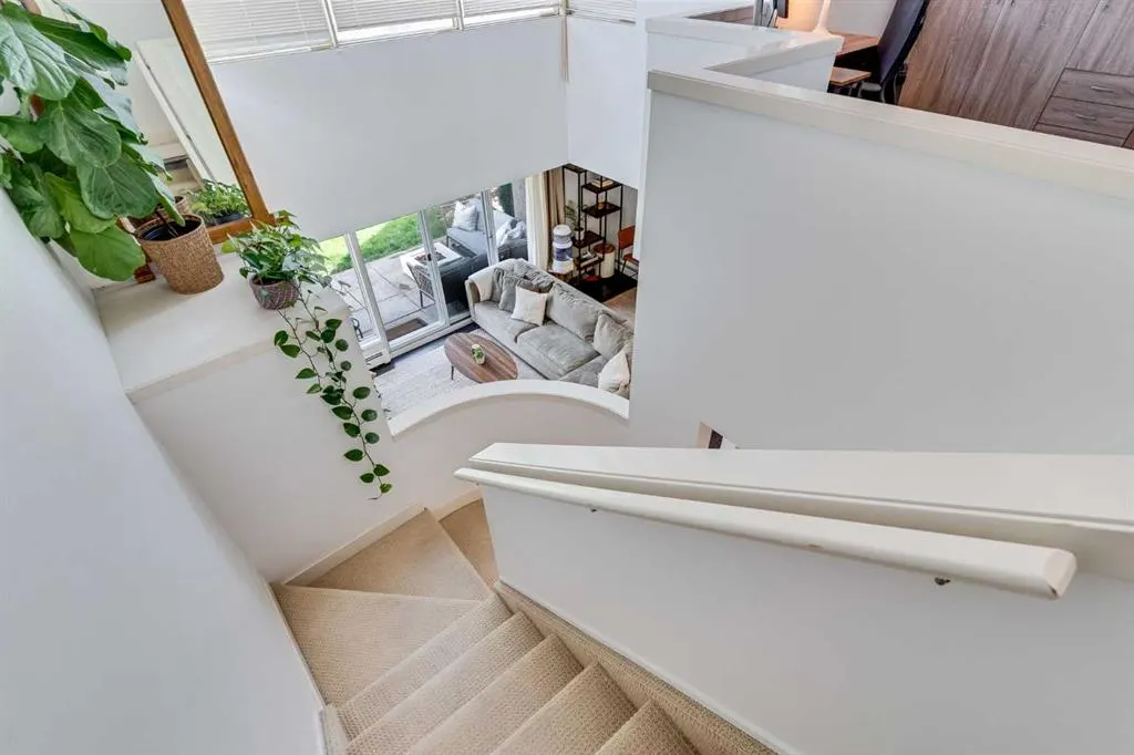 203 Village Terrace SW, #10