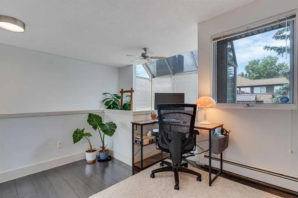 203 Village Terrace SW, #10