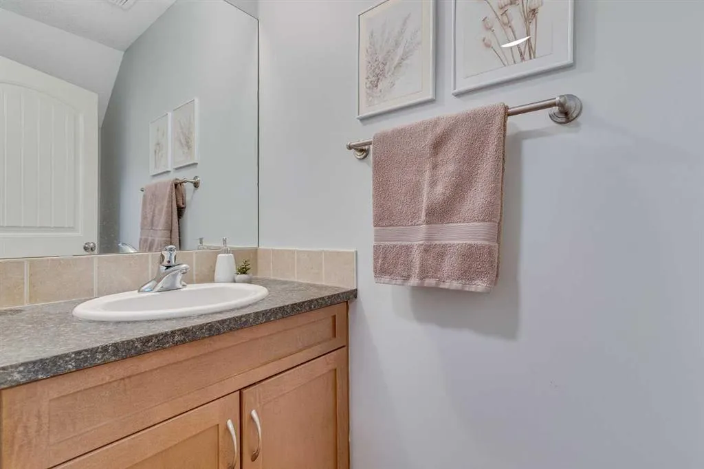 203 Village Terrace SW, #10