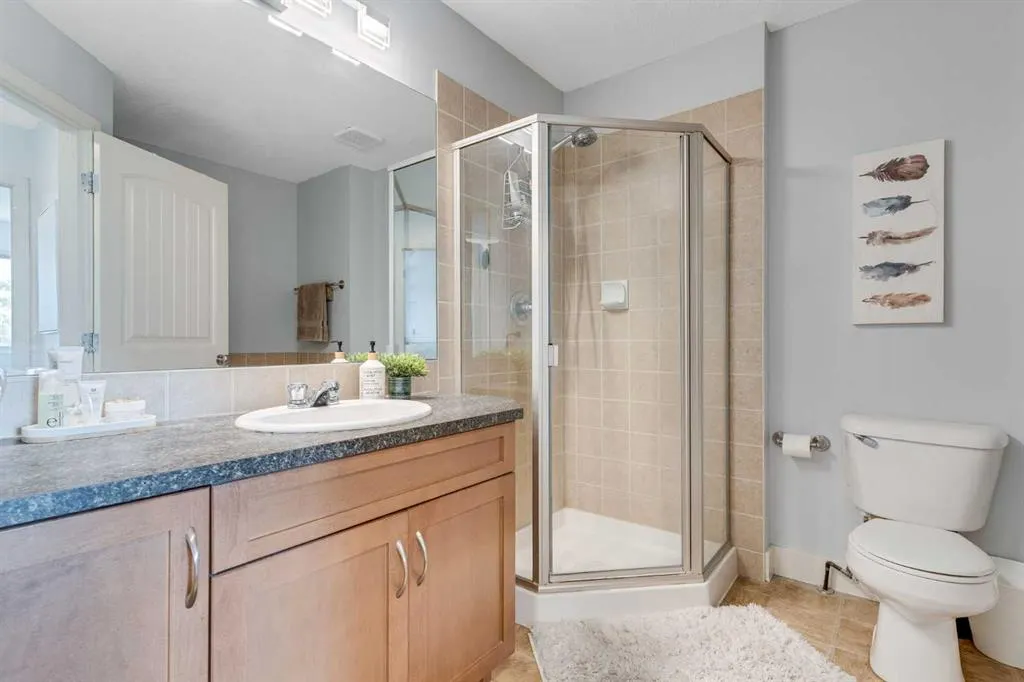 203 Village Terrace SW, #10