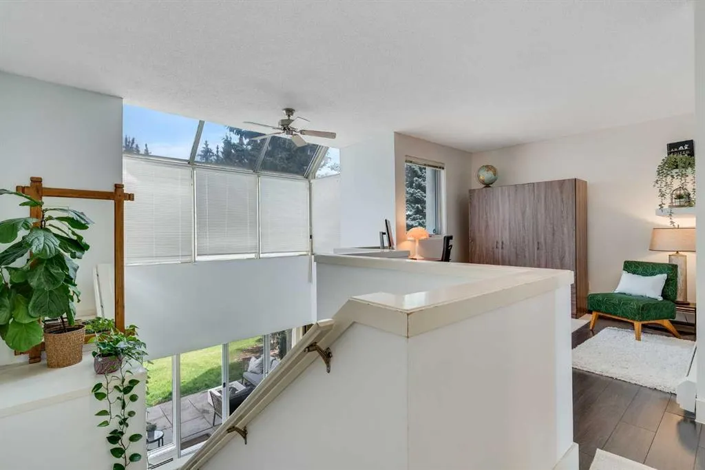 203 Village Terrace SW, #10