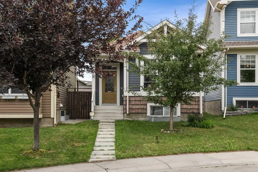 95 New Brighton Landing SE