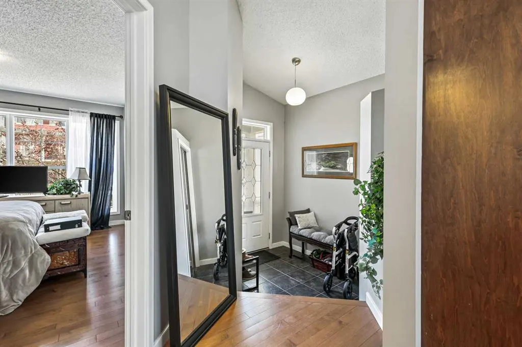 95 New Brighton Landing SE