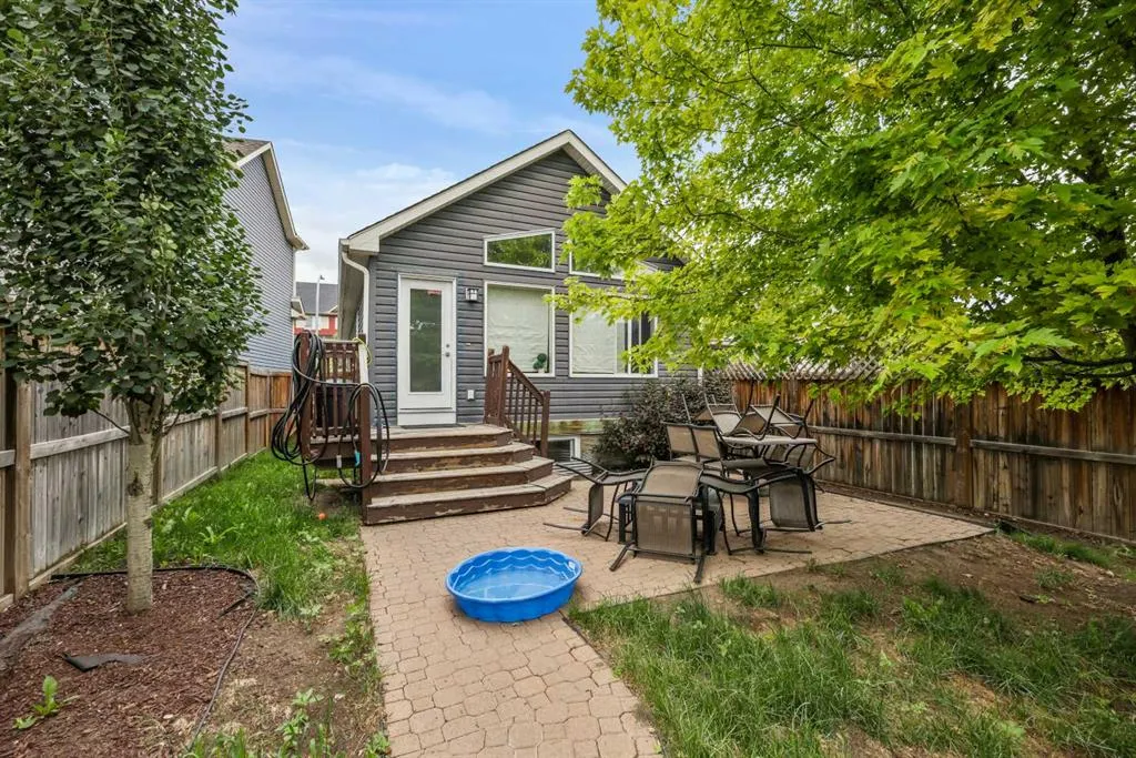 95 New Brighton Landing SE