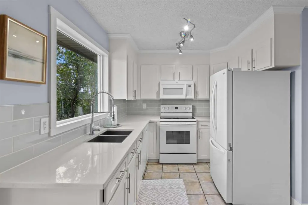 48 Shawcliffe Place SW