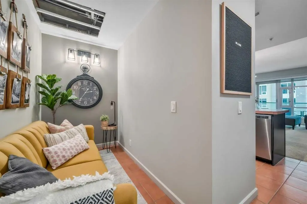 1410 1 Street SE, #1204