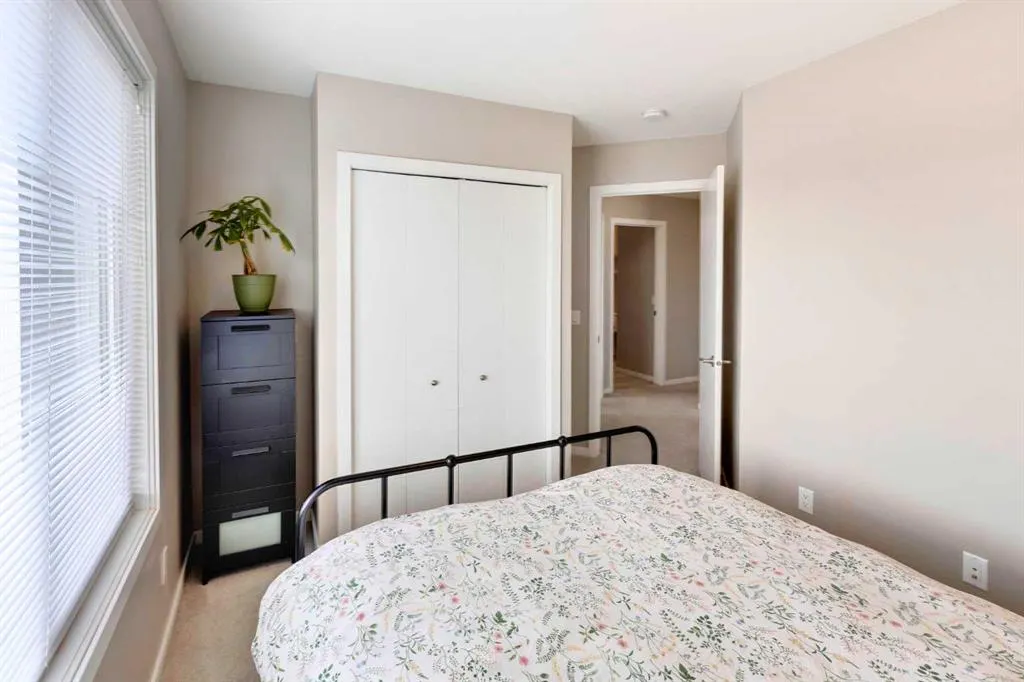 110 Redstone NE, #202