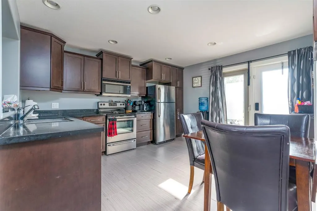 4118 41 Avenue, #4