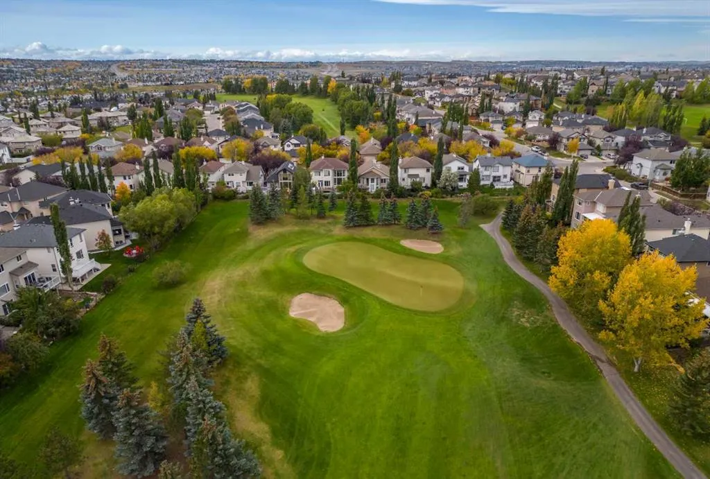 91 Panamount Gardens NW