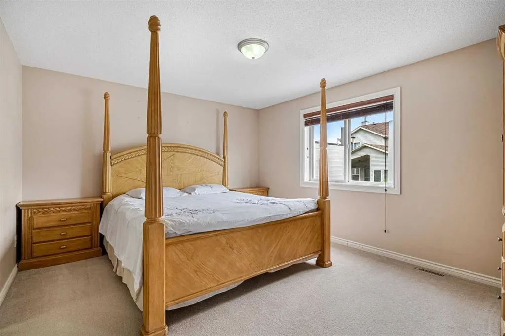 91 Panamount Gardens NW