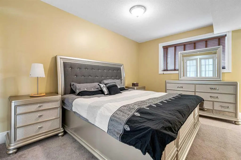 91 Panamount Gardens NW
