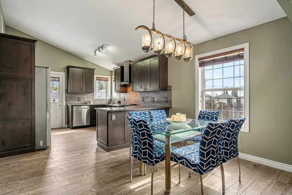 91 Panamount Gardens NW