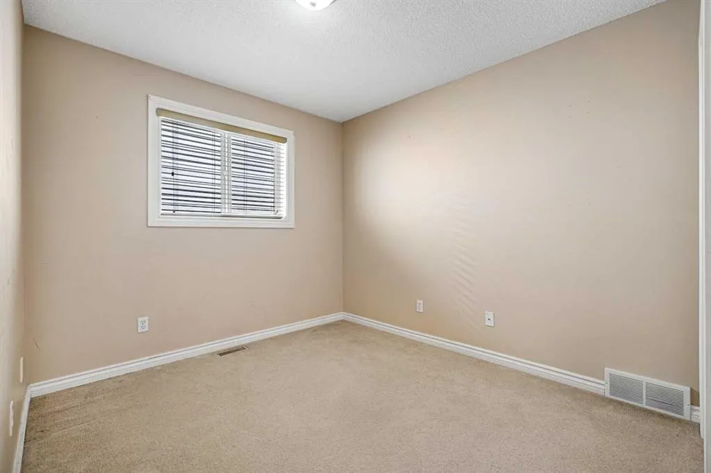 91 Panamount Gardens NW