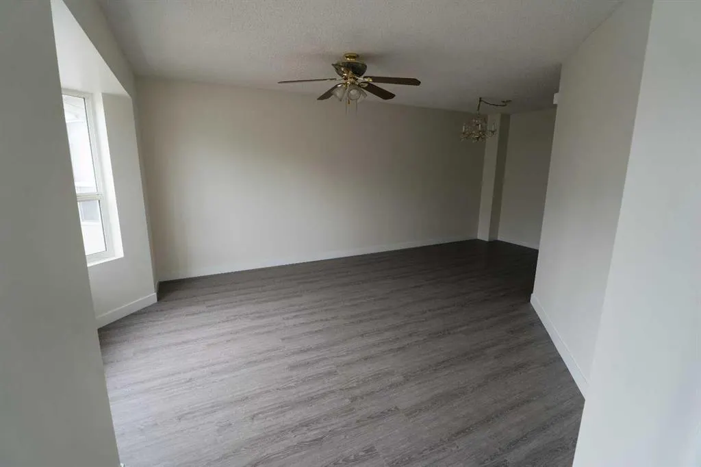 3 Whitmire Villas NE