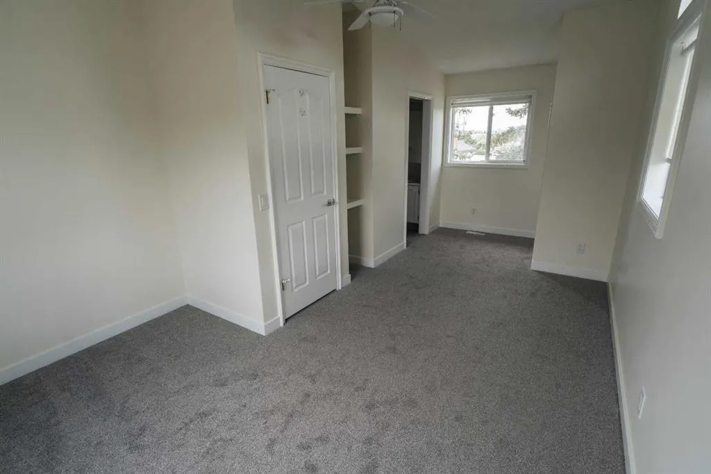 3 Whitmire Villas NE