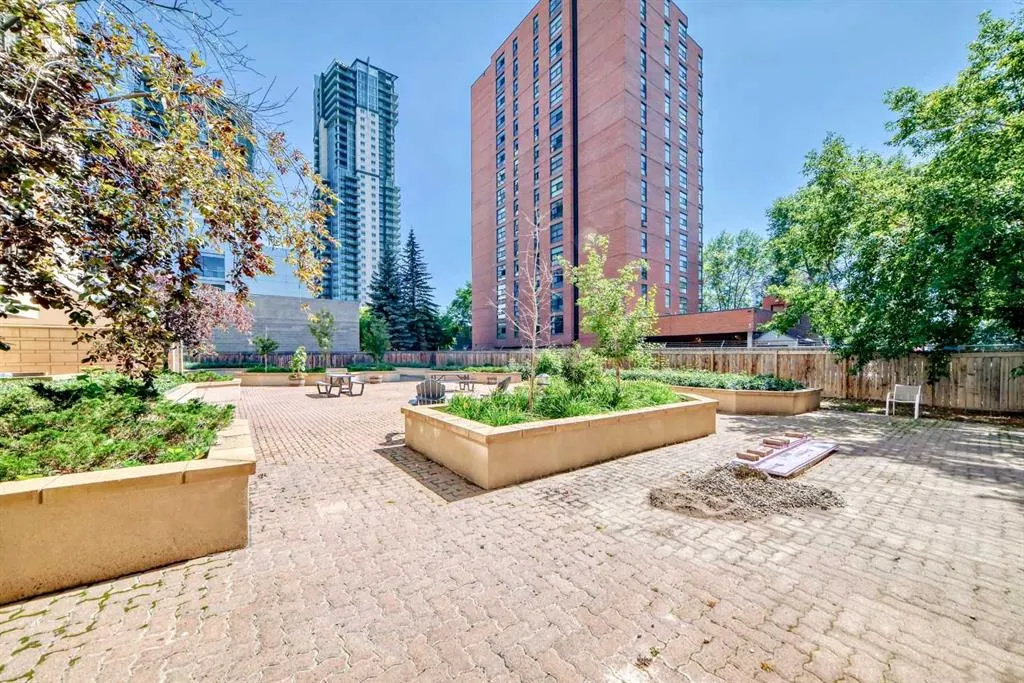 111 14 Avenue SE, #413