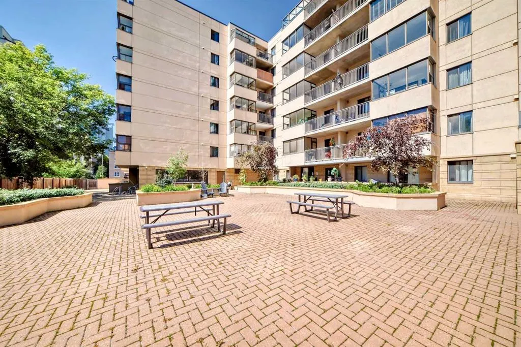111 14 Avenue SE, #413