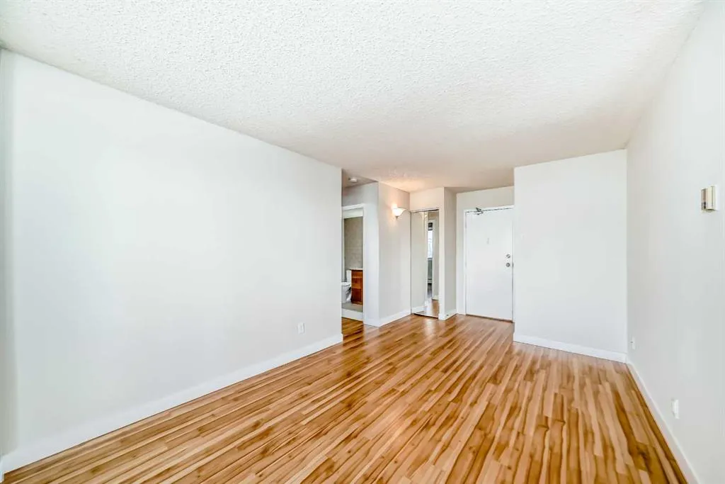 111 14 Avenue SE, #413