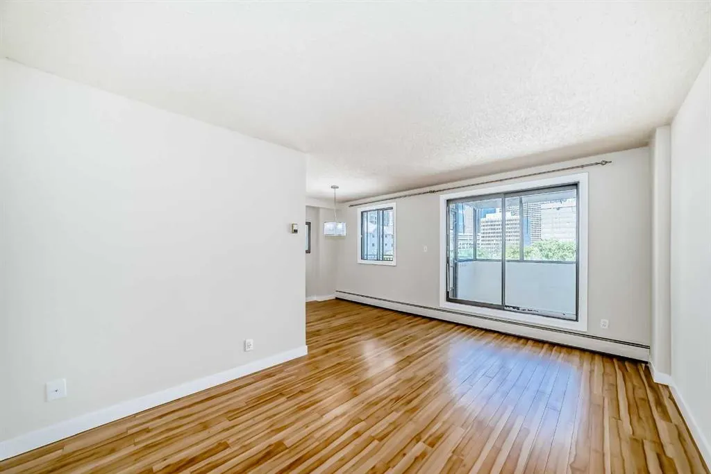 111 14 Avenue SE, #413