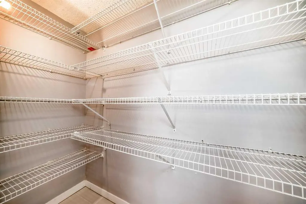111 14 Avenue SE, #413