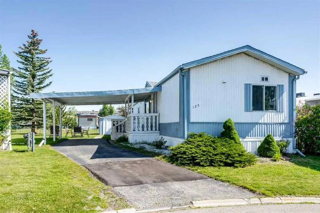 99 Arbour Lake Road NW, #125
