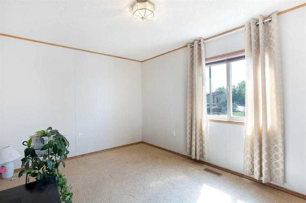99 Arbour Lake Road NW, #125