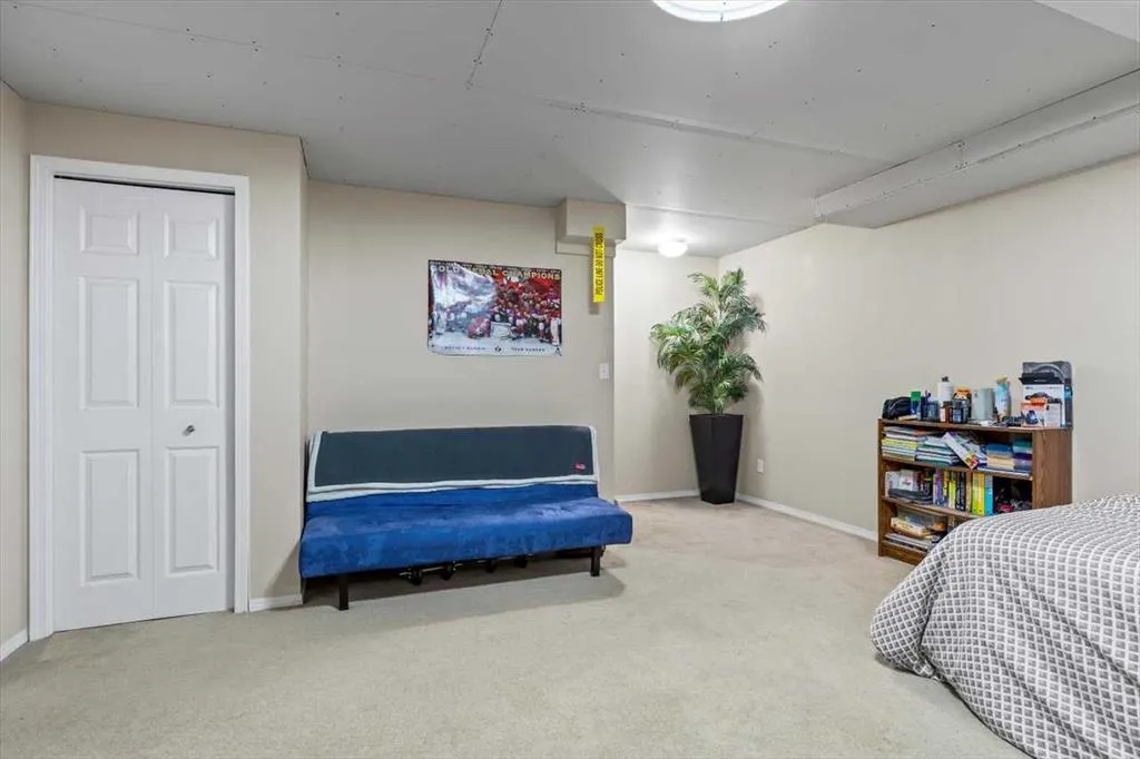 140 Eversyde Circle SW