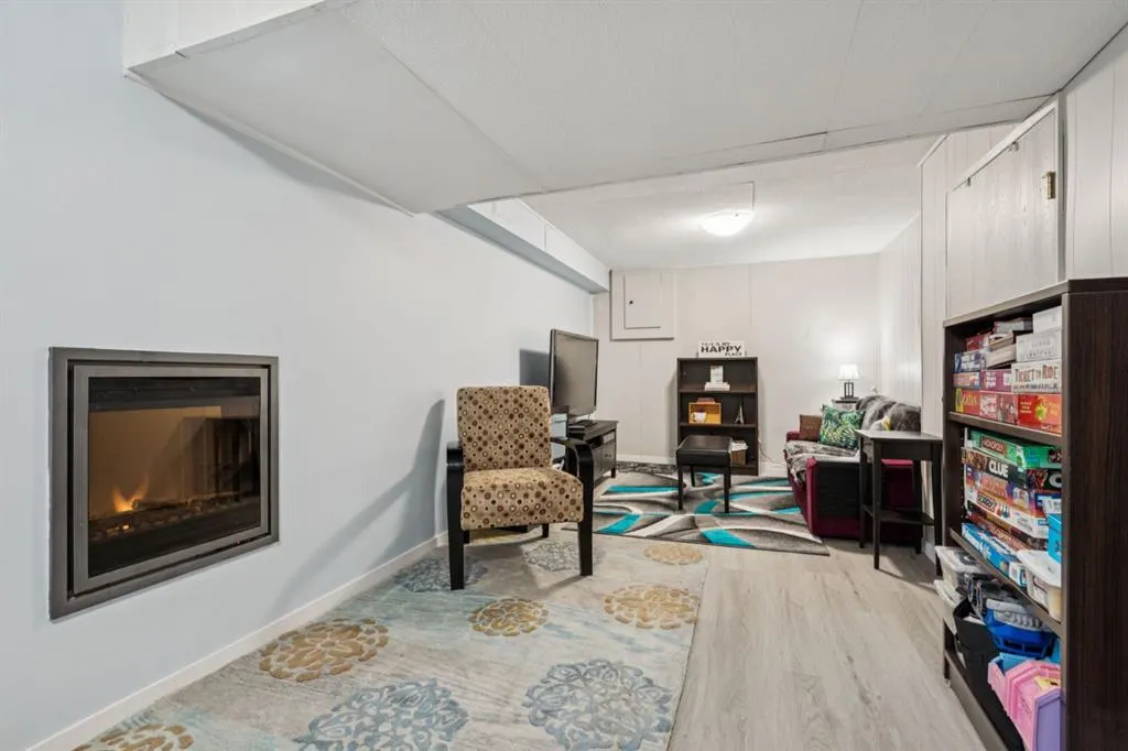 203 Lynnview Road SE, #31N
