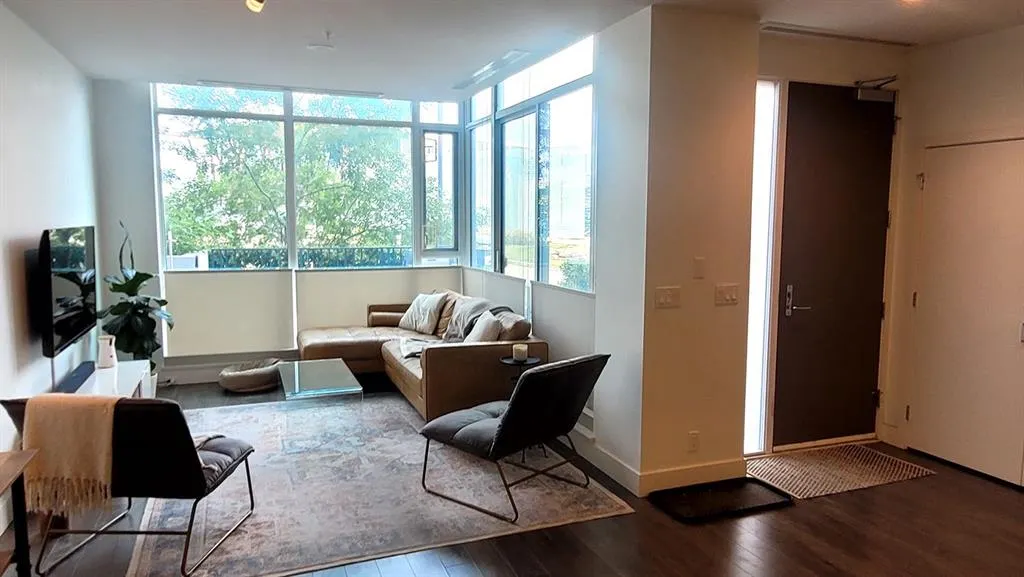 111 Confluence Mews SE
