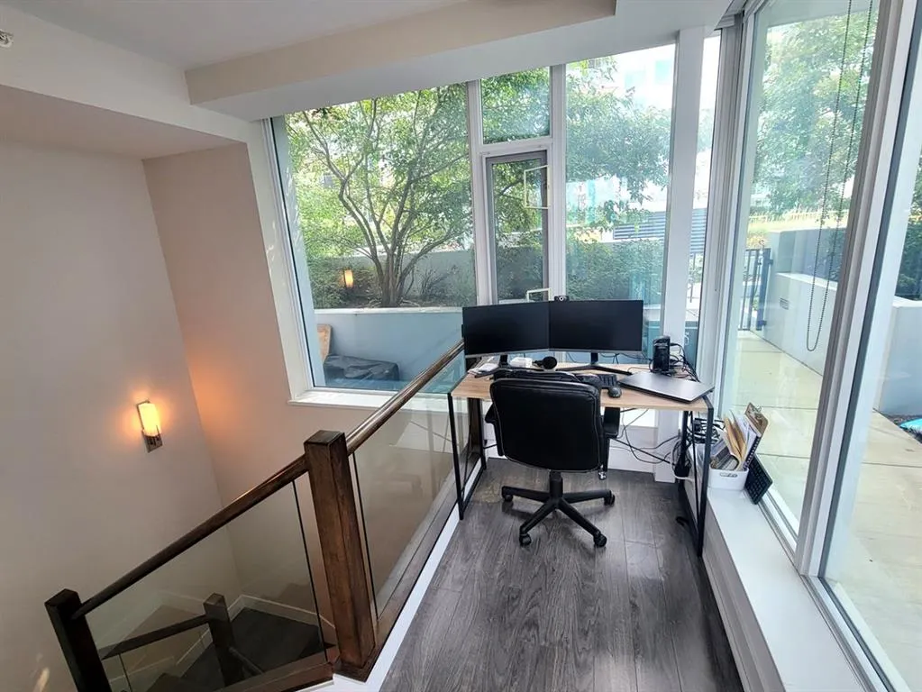 111 Confluence Mews SE