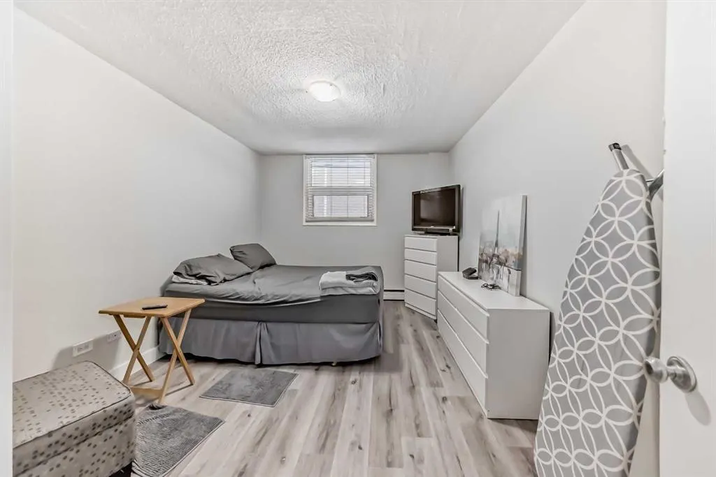 1027 Cameron Avenue SW, #103