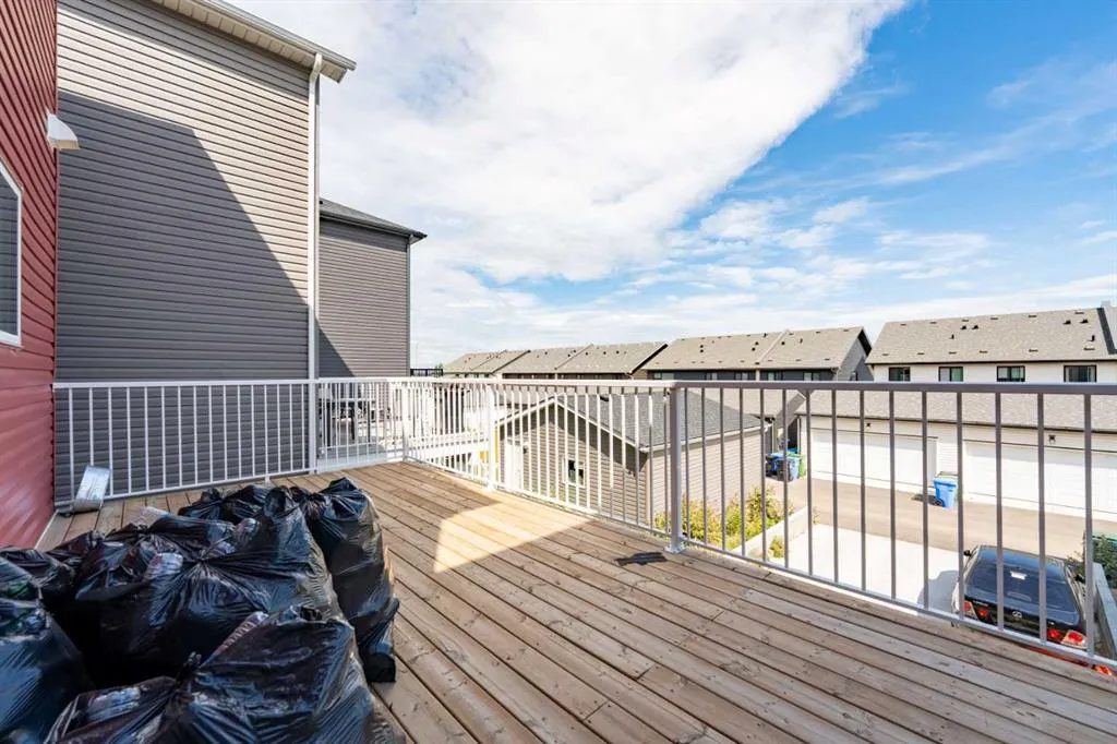 28 Sage Hill Crescent NW