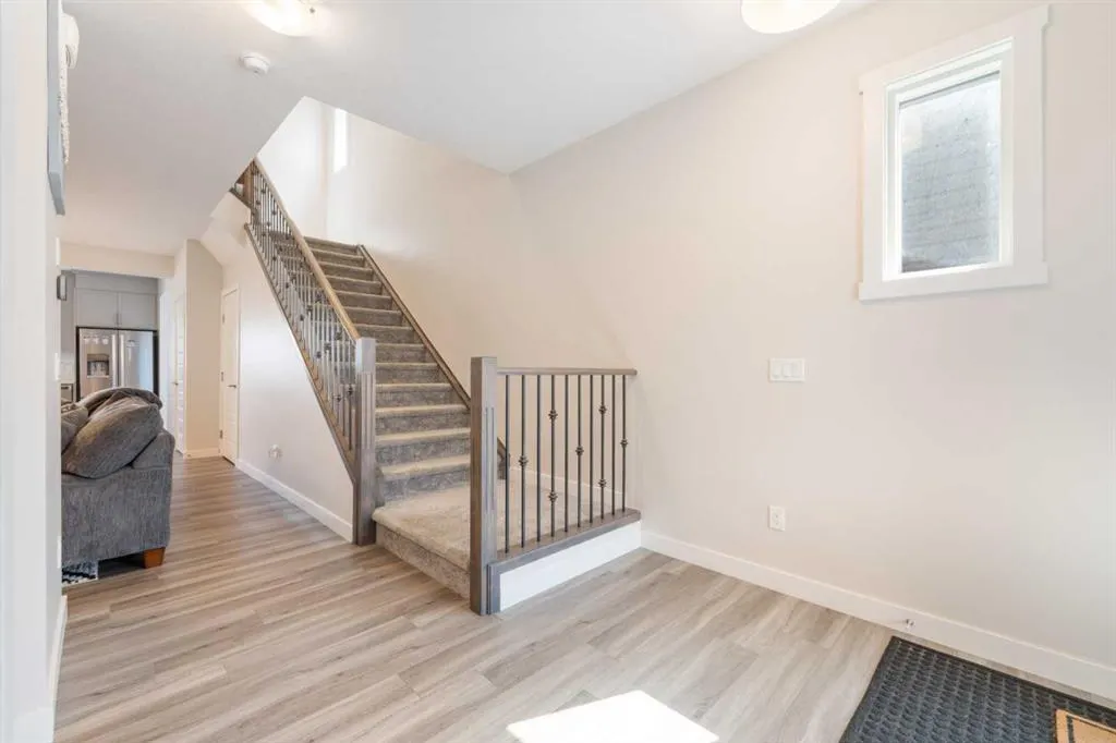 28 Sage Hill Crescent NW