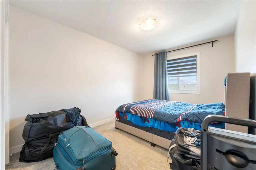 28 Sage Hill Crescent NW