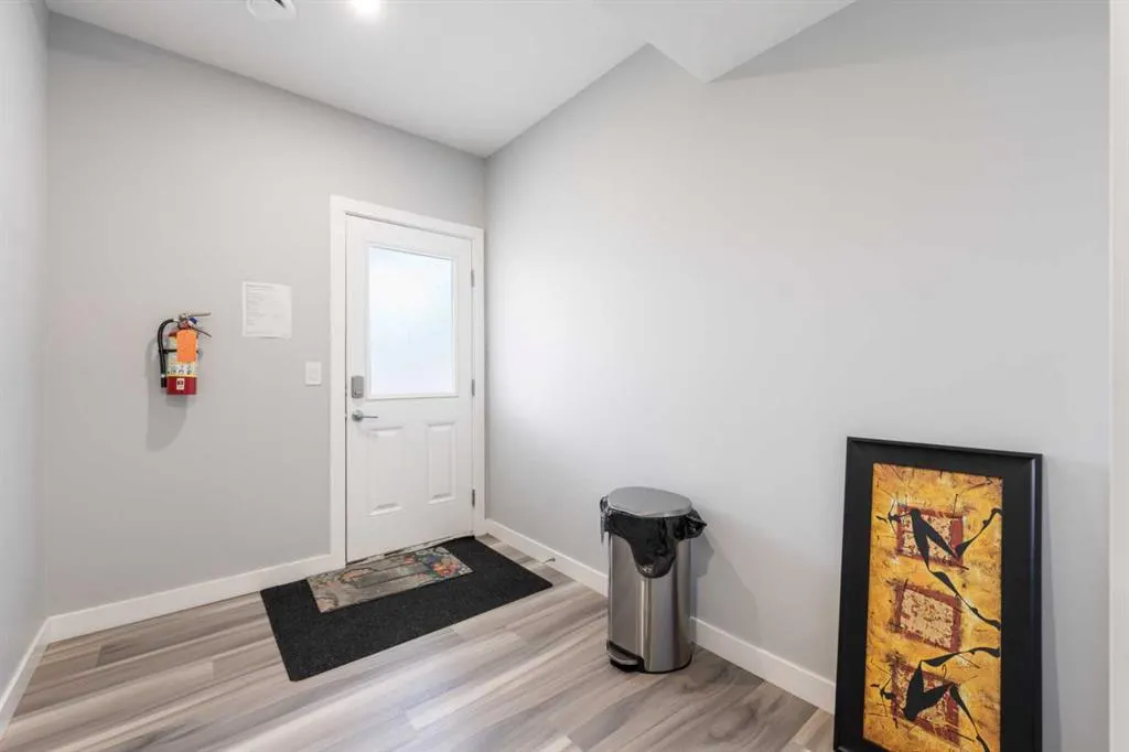 28 Sage Hill Crescent NW