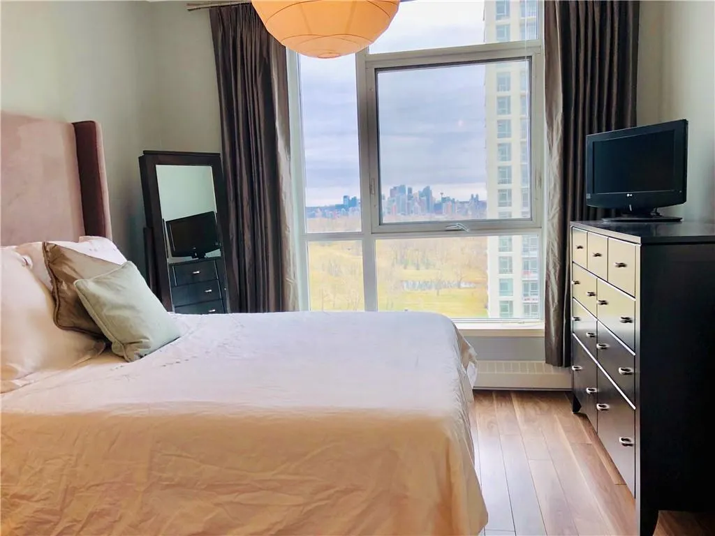 55 Spruce Place SW, #1203
