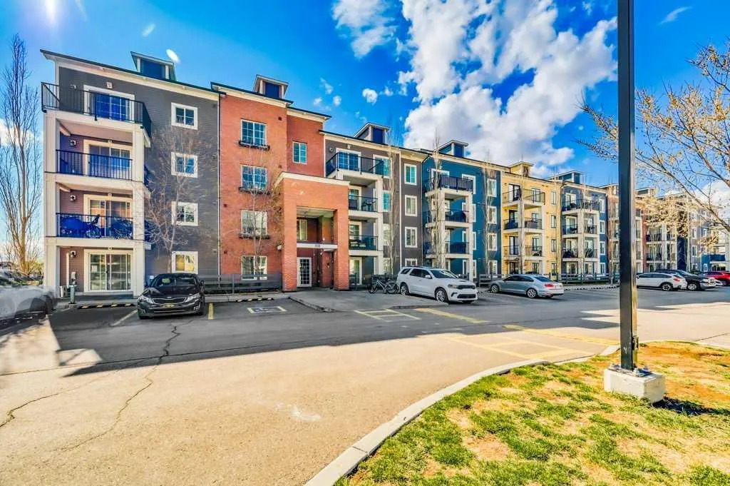 99 Copperstone Park SE, #4106
