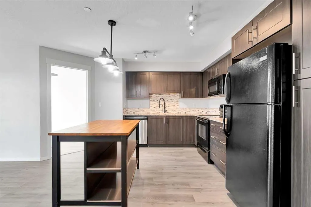 99 Copperstone Park SE, #4106