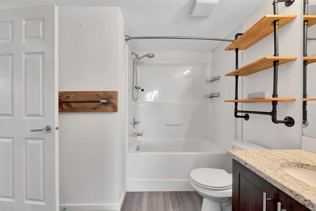 99 Copperstone Park SE, #4106
