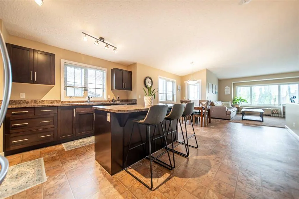 230 Eversyde Boulevard SW, #4201