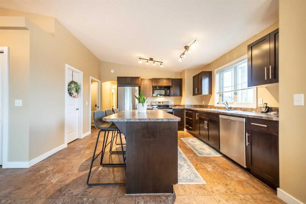 230 Eversyde Boulevard SW, #4201