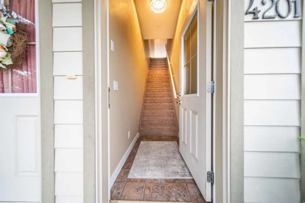 230 Eversyde Boulevard SW, #4201
