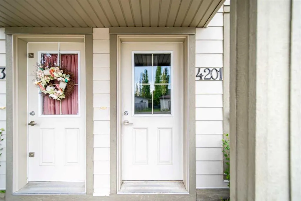 230 Eversyde Boulevard SW, #4201