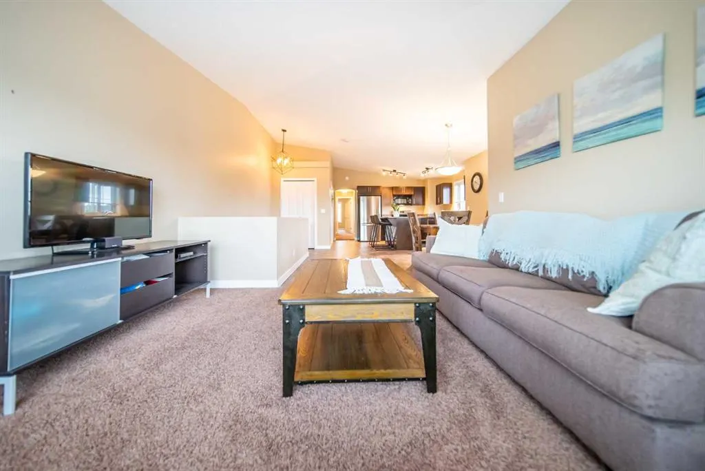 230 Eversyde Boulevard SW, #4201